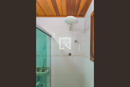 Casa à venda com 252m², 5 quartos e 2 vagas Casa à venda com 252m², 5 quartos e 2 vagasBanheiro Social 2