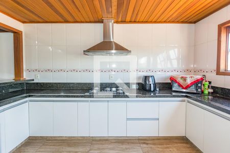 Casa à venda com 252m², 5 quartos e 2 vagas Casa à venda com 252m², 5 quartos e 2 vagasCozinha 2