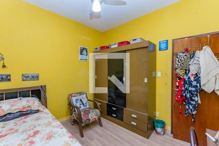 Casa à venda com 252m², 5 quartos e 2 vagas Casa à venda com 252m², 5 quartos e 2 vagasQuarto 3