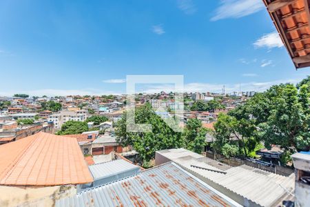 Casa à venda com 252m², 5 quartos e 2 vagas Casa à venda com 252m², 5 quartos e 2 vagasÁrea de Serviço 2