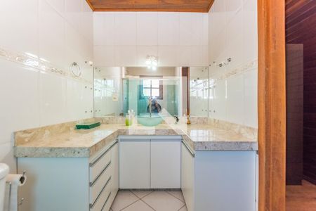 Casa à venda com 252m², 5 quartos e 2 vagas Casa à venda com 252m², 5 quartos e 2 vagasBanheiro da Suíte