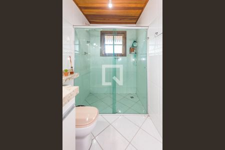 Casa à venda com 252m², 5 quartos e 2 vagas Casa à venda com 252m², 5 quartos e 2 vagasBanheiro Social 2