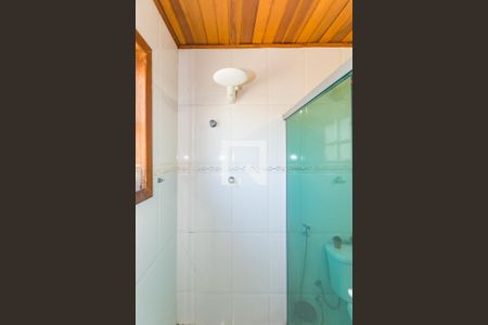 Casa à venda com 252m², 5 quartos e 2 vagas Casa à venda com 252m², 5 quartos e 2 vagasBanheiro da Suíte