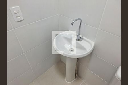 Banheiro de apartamento para alugar com 2 quartos, 38m² em Loteamento City Jaragua, São Paulo
