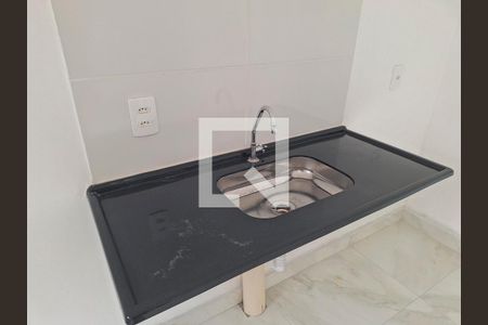 Cozinha de apartamento para alugar com 2 quartos, 38m² em Loteamento City Jaragua, São Paulo