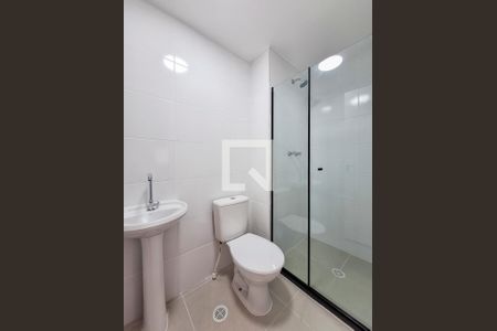 Banheiro de apartamento para alugar com 2 quartos, 38m² em Loteamento City Jaragua, São Paulo