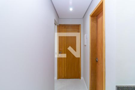 Corredor de apartamento para alugar com 1 quarto, 26m² em Vila Prudente, São Paulo