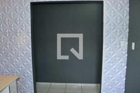 Sala/Cozinha de casa para alugar com 2 quartos, 70m² em Jardim São Marcos, Embu das Artes