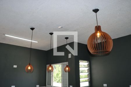 Sala/Cozinha de casa para alugar com 2 quartos, 70m² em Jardim São Marcos, Embu das Artes