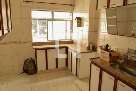 Apartamento à venda com 102m², 3 quartos e 1 vagaCozinha