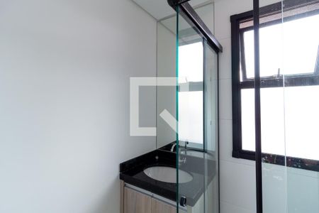 Banheiro de apartamento para alugar com 1 quarto, 34m² em Cidade Mãe do Céu, São Paulo
