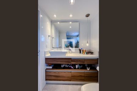 Apartamento à venda com 101m², 3 quartos e 2 vagasBanheiro da Suíte