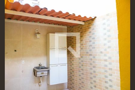 Casa de condomínio para alugar com 90m², 2 quartos e 1 vagaÁrea de Serviço