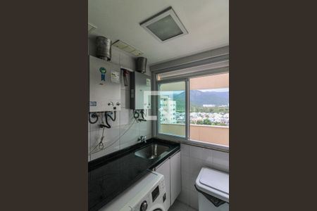 Apartamento para alugar com 140m², 2 quartos e 2 vagas Apartamento para alugar com 140m², 2 quartos e 2 vagasCozinha e Área de Serviço