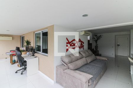 Apartamento para alugar com 140m², 2 quartos e 2 vagas Apartamento para alugar com 140m², 2 quartos e 2 vagasSala e Varanda