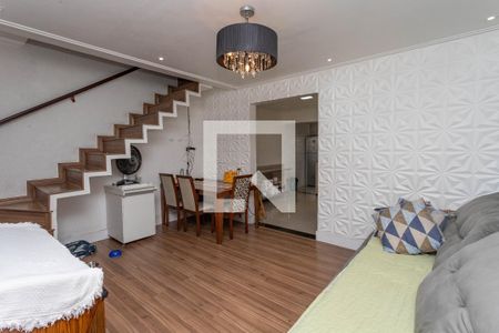Sala de casa à venda com 5 quartos, 225m² em Piraporinha, Diadema