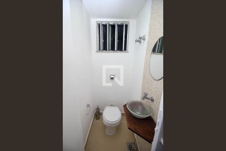 Lavabo de apartamento para alugar com 2 quartos, 72m² em Humaitá, Rio de Janeiro