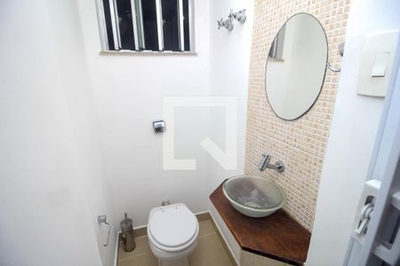 Lavabo de apartamento para alugar com 2 quartos, 72m² em Humaitá, Rio de Janeiro