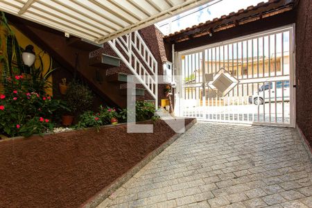 Casa à venda com 127m², 3 quartos e 5 vagas Casa à venda com 127m², 3 quartos e 5 vagasGaragem