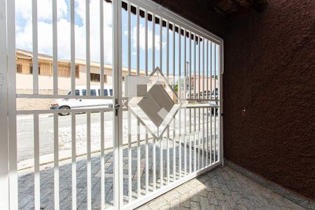 Casa à venda com 127m², 3 quartos e 5 vagas Casa à venda com 127m², 3 quartos e 5 vagasFachada