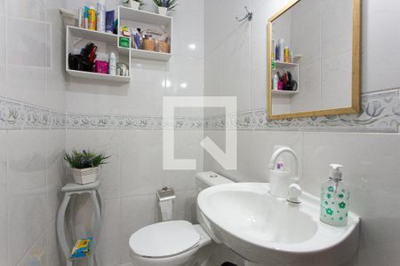 Casa à venda com 127m², 3 quartos e 5 vagas Casa à venda com 127m², 3 quartos e 5 vagasBanheiro da Suíte