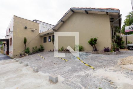 Casa para alugar com 199m², 2 quartos e 10 vagas Casa para alugar com 199m², 2 quartos e 10 vagasFachada