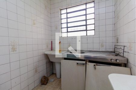Casa para alugar com 199m², 2 quartos e 10 vagas Casa para alugar com 199m², 2 quartos e 10 vagasCozinha e Área de Serviço