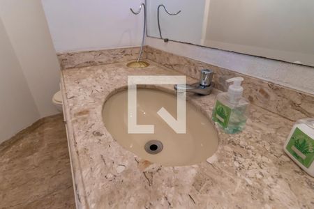 Apartamento à venda com 380m², 3 quartos e 5 vagasCobertura - Banheiro