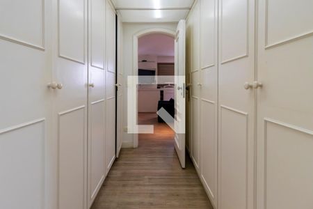 Apartamento à venda com 380m², 3 quartos e 5 vagasSuíte 2