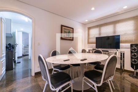 Apartamento à venda com 380m², 3 quartos e 5 vagasCopa