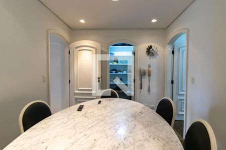 Apartamento à venda com 380m², 3 quartos e 5 vagasCopa