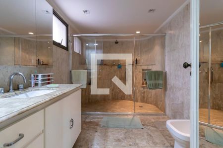 Apartamento à venda com 380m², 3 quartos e 5 vagasSuíte 2 - Banheiro 1