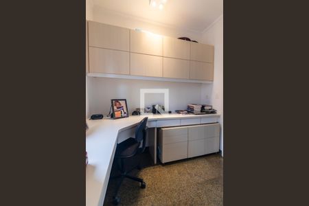 Apartamento à venda com 380m², 3 quartos e 5 vagasEscritório