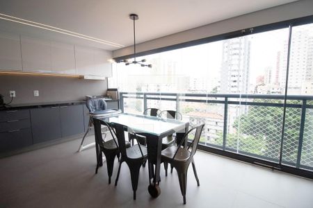 Varanda de apartamento à venda com 3 quartos, 125m² em Sumaré, São Paulo