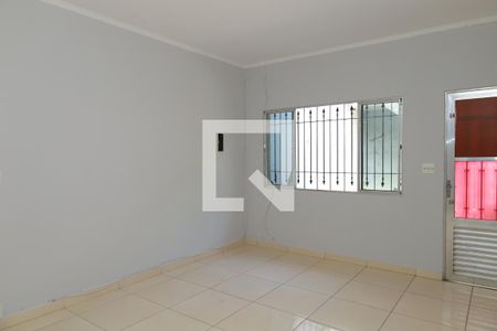 Sala de casa para alugar com 2 quartos, 150m² em Vila Nova Curuçá, São Paulo