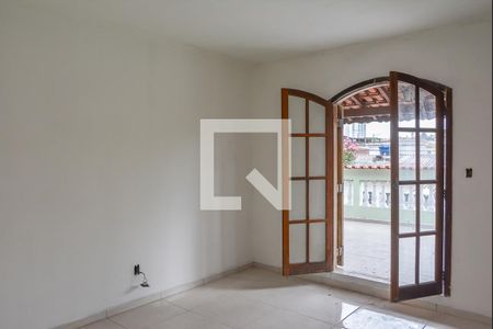 Casa à venda com 214m², 5 quartos e 2 vagasQuarto 5