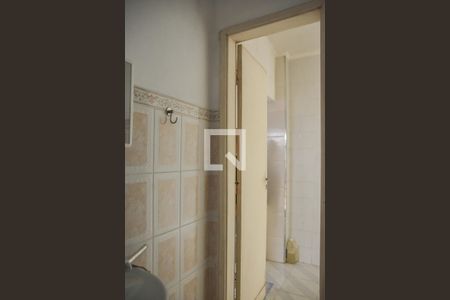 Casa à venda com 214m², 5 quartos e 2 vagasBanheiro 2