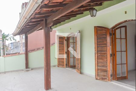 Casa à venda com 214m², 5 quartos e 2 vagasSacada