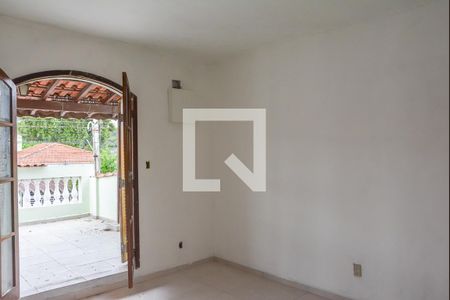 Casa à venda com 214m², 5 quartos e 2 vagasQuarto 5