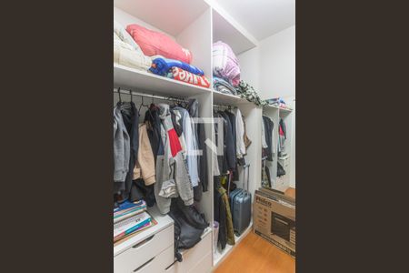 Closet de apartamento à venda com 2 quartos, 70m² em Cachoeirinha, Belo Horizonte