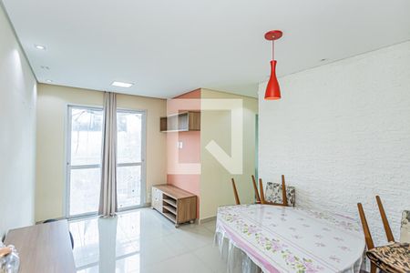 Sala de apartamento para alugar com 3 quartos, 61m² em Parque Maria Domitila, São Paulo