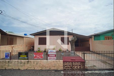 Casa à venda com 140m², 3 quartos e 2 vagasFachada