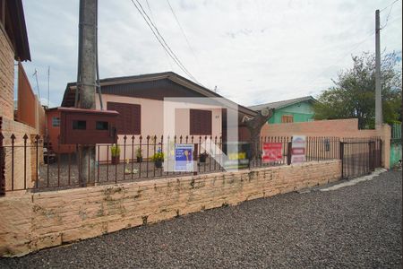 Casa à venda com 140m², 3 quartos e 2 vagasFachada