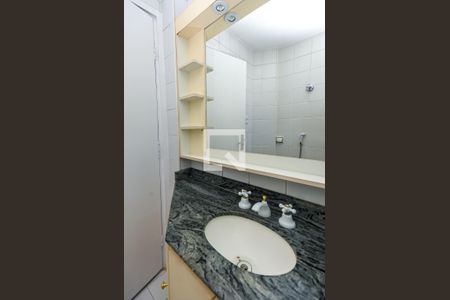 Apartamento para alugar com 140m², 3 quartos e 1 vaga Apartamento para alugar com 140m², 3 quartos e 1 vagaBanheiro Social