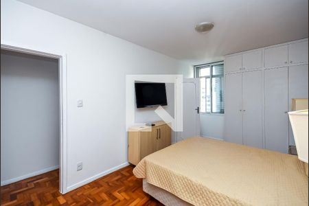 Apartamento para alugar com 140m², 3 quartos e 1 vaga Apartamento para alugar com 140m², 3 quartos e 1 vagaSuíte