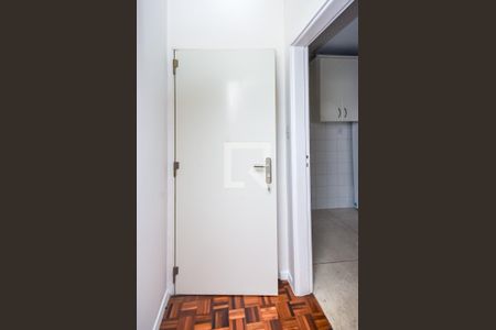 Apartamento para alugar com 140m², 3 quartos e 1 vaga Apartamento para alugar com 140m², 3 quartos e 1 vagaPorta de Segurança da Sala