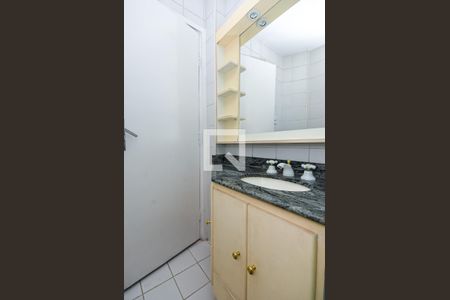 Apartamento para alugar com 140m², 3 quartos e 1 vaga Apartamento para alugar com 140m², 3 quartos e 1 vagaBanheiro Social