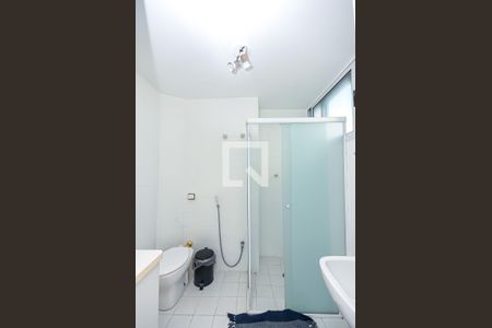 Apartamento para alugar com 140m², 3 quartos e 1 vaga Apartamento para alugar com 140m², 3 quartos e 1 vagaBanheiro da Suíte