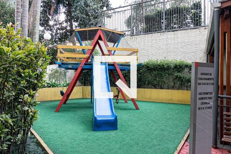 Apartamento para alugar com 50m², 2 quartos e 1 vaga Apartamento para alugar com 50m², 2 quartos e 1 vagaÁrea comum - Playground