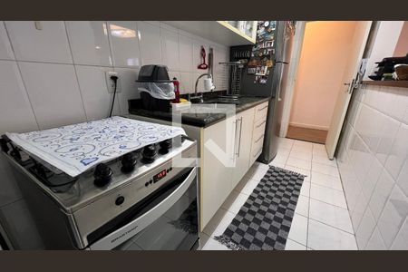 Apartamento à venda com 70m², 2 quartos e 1 vaga Apartamento à venda com 70m², 2 quartos e 1 vagaCozinha - Armários